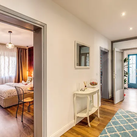 Aweshomeitaly - Vintage Guest house Pisa